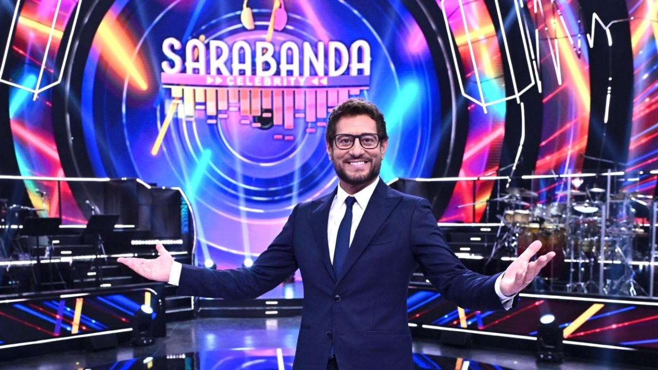 Sarabanda Celebrity, stasera su Italia 1, il quinto appuntamento del celebre game show condotto da Enrico Papi Sarabanda Celebrity, stasera su Italia 1, il quinto appuntamento del celebre game show condotto da Enrico Papi