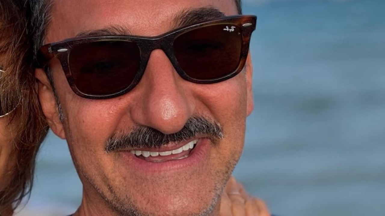 Nicola Savino, ecco il Programma che condurrà su Rai 2 e chi lo affiancherà Nicola Savino, ecco il Programma che condurrà su Rai 2 e chi lo affiancherà