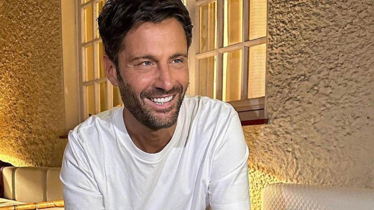 Temptation Island, Filippo Bisciglia si sbilancia sulle coppie della nuova edizione e poi svela: "Maria De Filippi sa tutto" Temptation Island, Filippo Bisciglia si sbilancia sulle coppie della nuova edizione e poi svela: "Maria De Filippi sa tutto"
