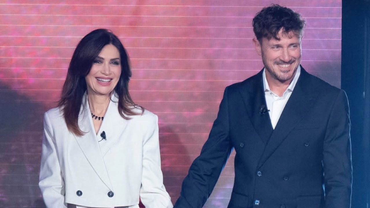 Uomini e Donne, Barbara De Santi e Ruggero D’Andrea in crisi? La segnalazione Uomini e Donne, Barbara De Santi e Ruggero D’Andrea in crisi? La segnalazione