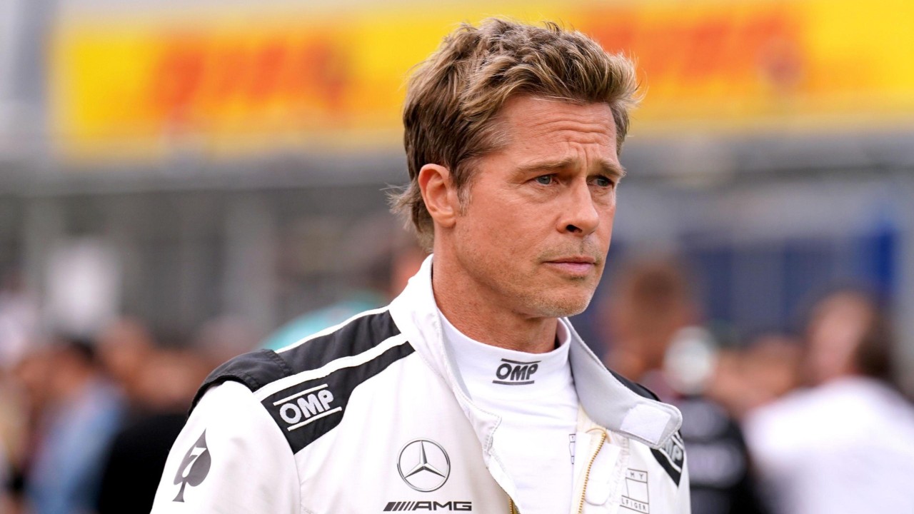 mentre brad pitt 232 in giro a promuovere f1 i ladri gli svaligiano casa a los angeles