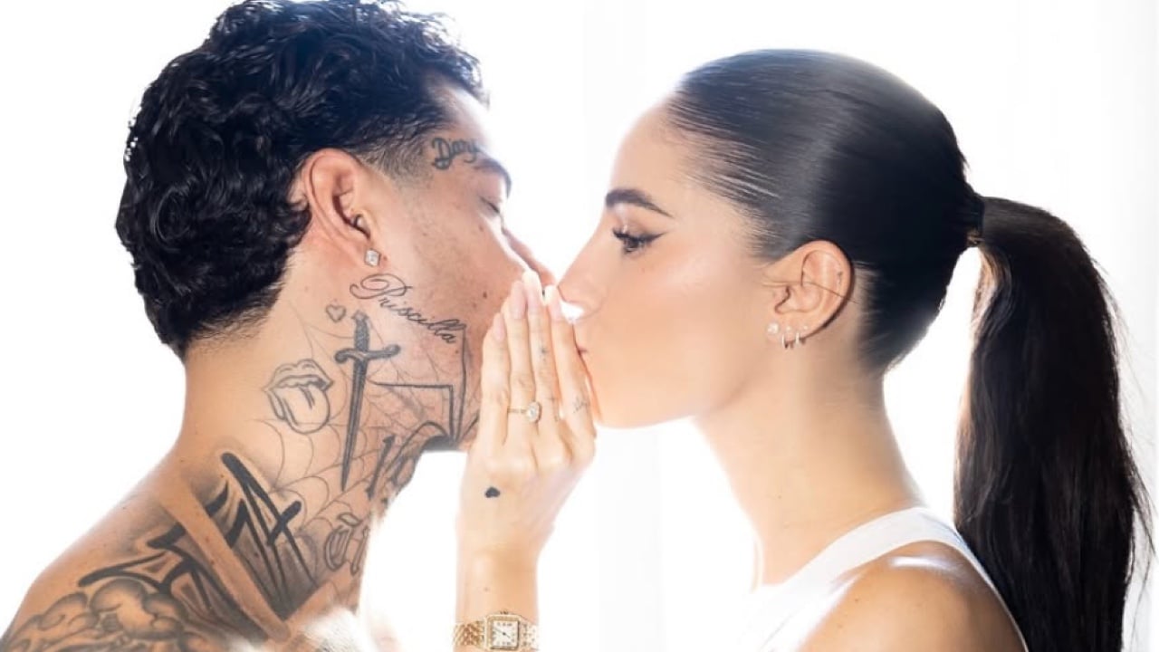 tony effe nella bufera per una foto con giulia de lellis piovono critiche