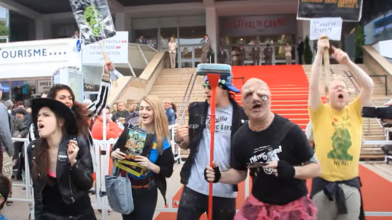 Occupy Cannes: la Troma in azione nel trailer del documentario della figlia di Lloyd Kaufman Occupy Cannes: la Troma in azione nel trailer del documentario della figlia di Lloyd Kaufman
