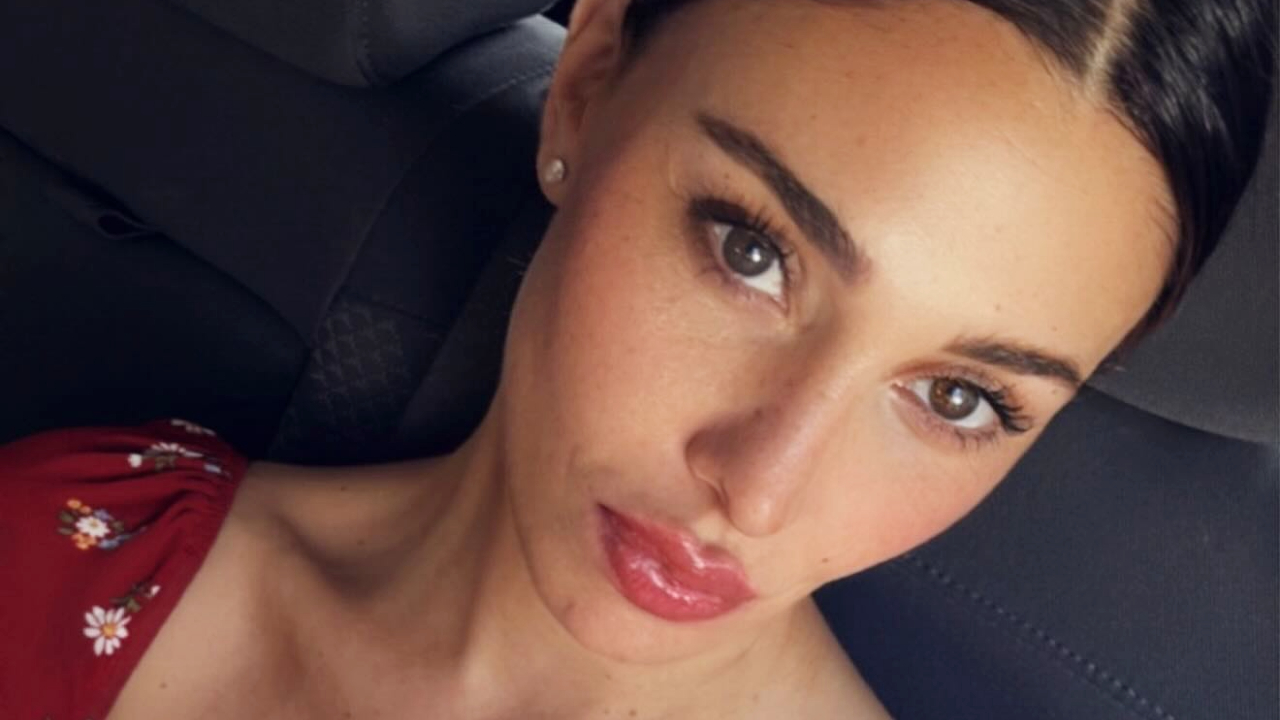 Belen Rodriguez confessa: "Tre anni che non prendo il sole a causa della depressione" Belen Rodriguez confessa: "Tre anni che non prendo il sole a causa della depressione"