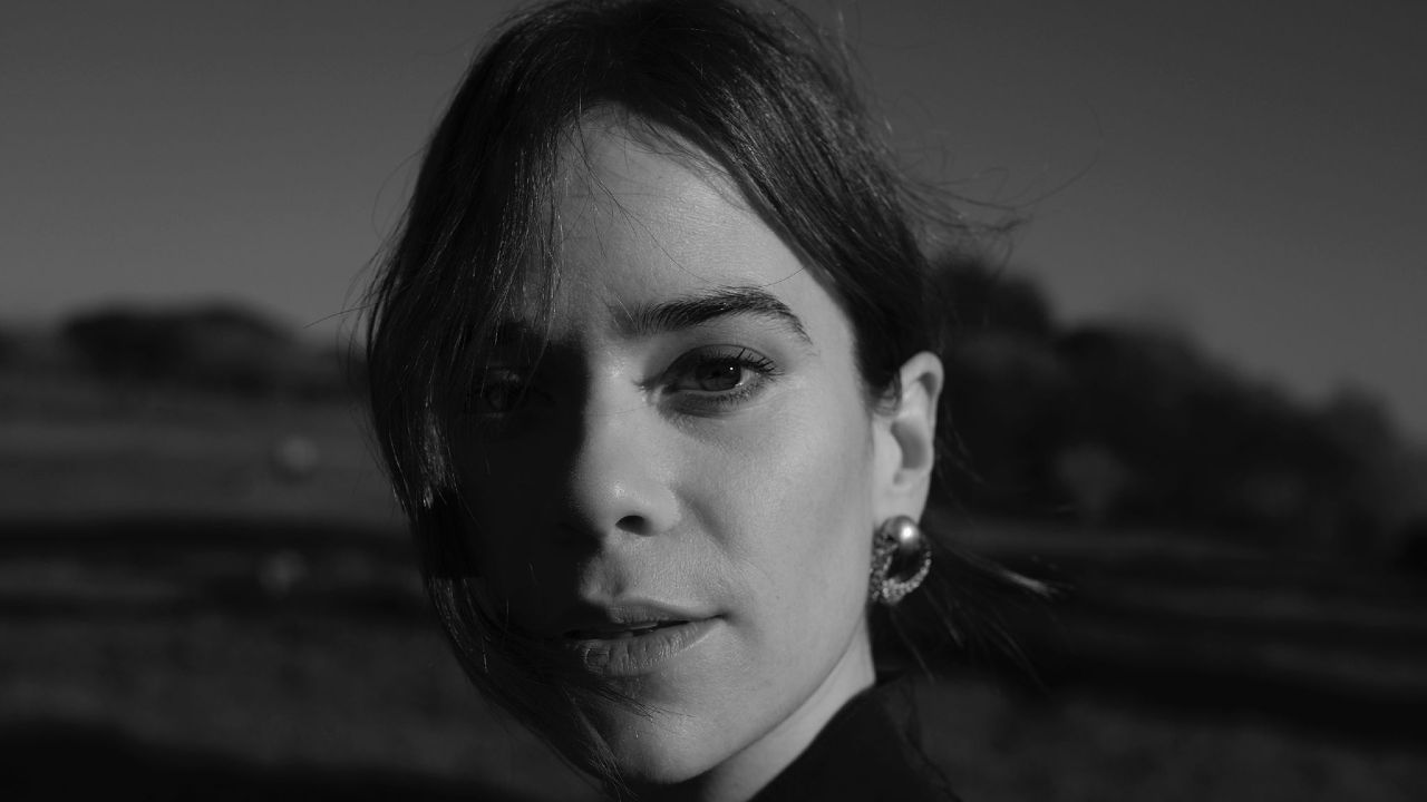 Alessandra Masi, Chiara Petrone di Un Posto al Sole si racconta: "Sogno in grande e sono ambiziosa come Chiara!" Alessandra Masi, Chiara Petrone di Un Posto al Sole si racconta: "Sogno in grande e sono ambiziosa come Chiara!"