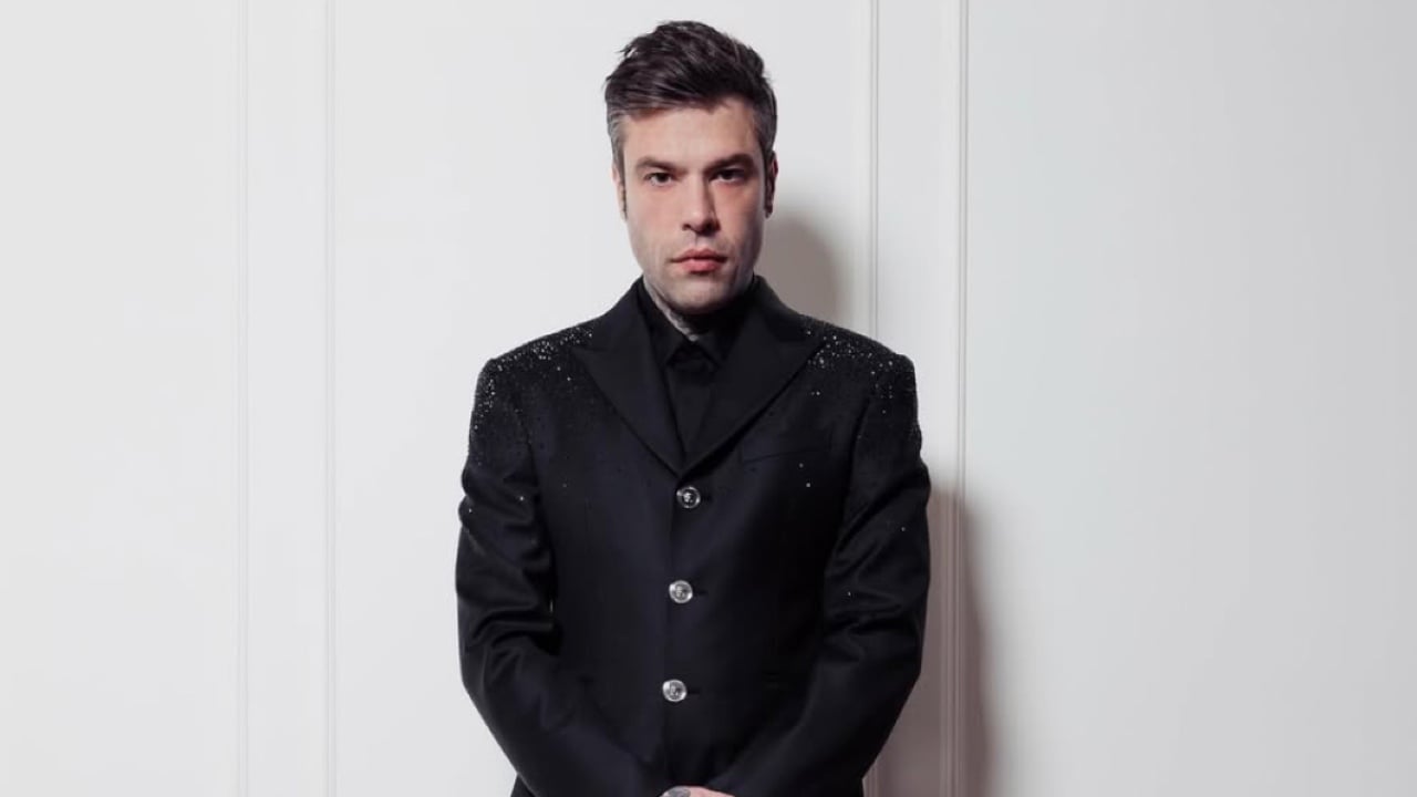 Fedez dà una piccola anticipazione del suo Libro: parlerà di Chiara Ferragni? Fedez dà una piccola anticipazione del suo Libro: parlerà di Chiara Ferragni?