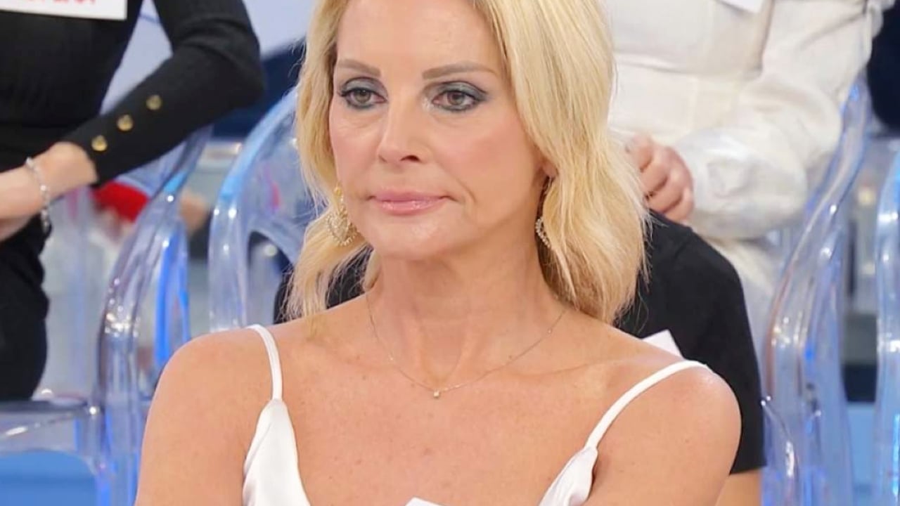 Uomini e Donne, Isabella svela chi le ha consigliato di chiedere 500 euro per una intervista Uomini e Donne, Isabella svela chi le ha consigliato di chiedere 500 euro per una intervista