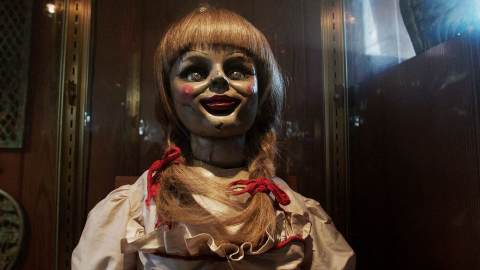 Annabelle: ricercatore morto all'improvviso durante il tour con la vera bambola maledetta