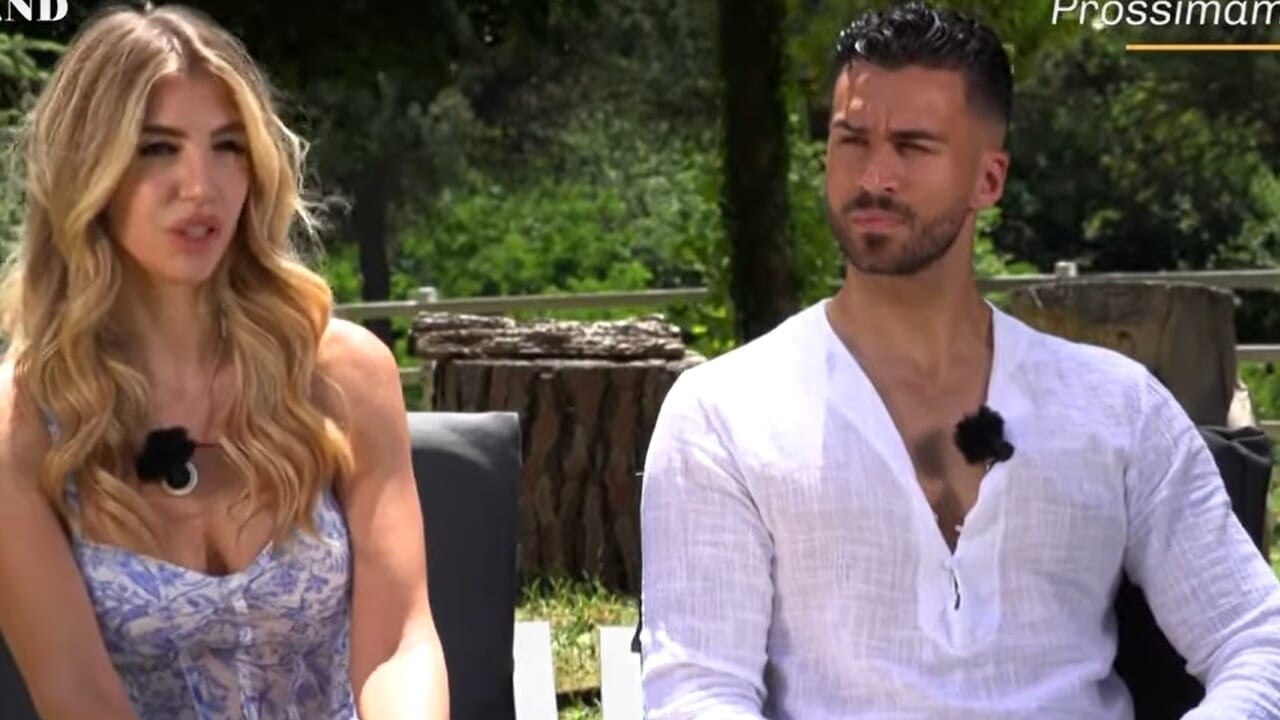 Temptation Island, "Rosario è gay, la sua storia è falsa", interviene la sorella di Lucia Ilardo Temptation Island, "Rosario è gay, la sua storia è falsa", interviene la sorella di Lucia Ilardo