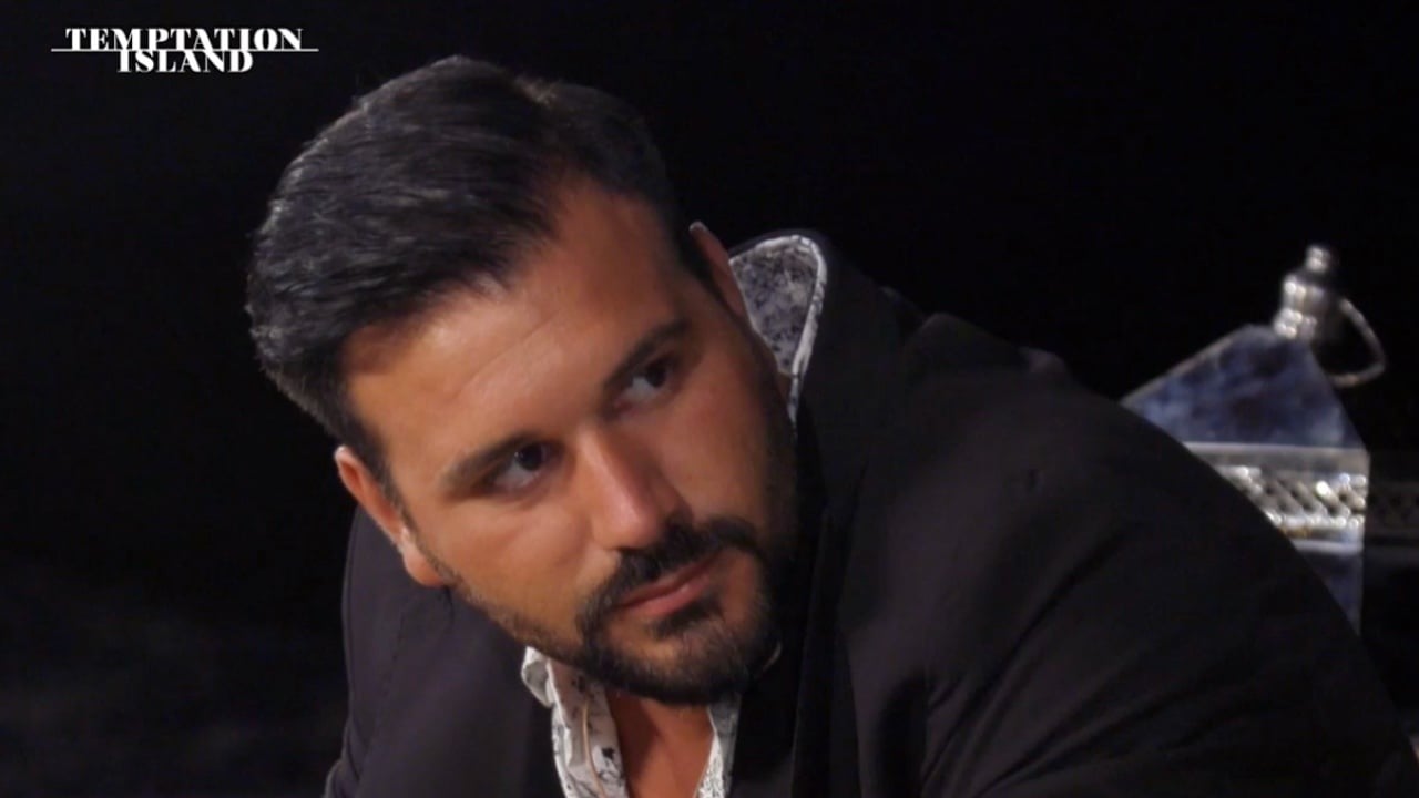 Temptation Island, anche Antonio Maietta esce allo scoperto con la nuova fiamma: frecciatina all Temptation Island, anche Antonio Maietta esce allo scoperto con la nuova fiamma: frecciatina all