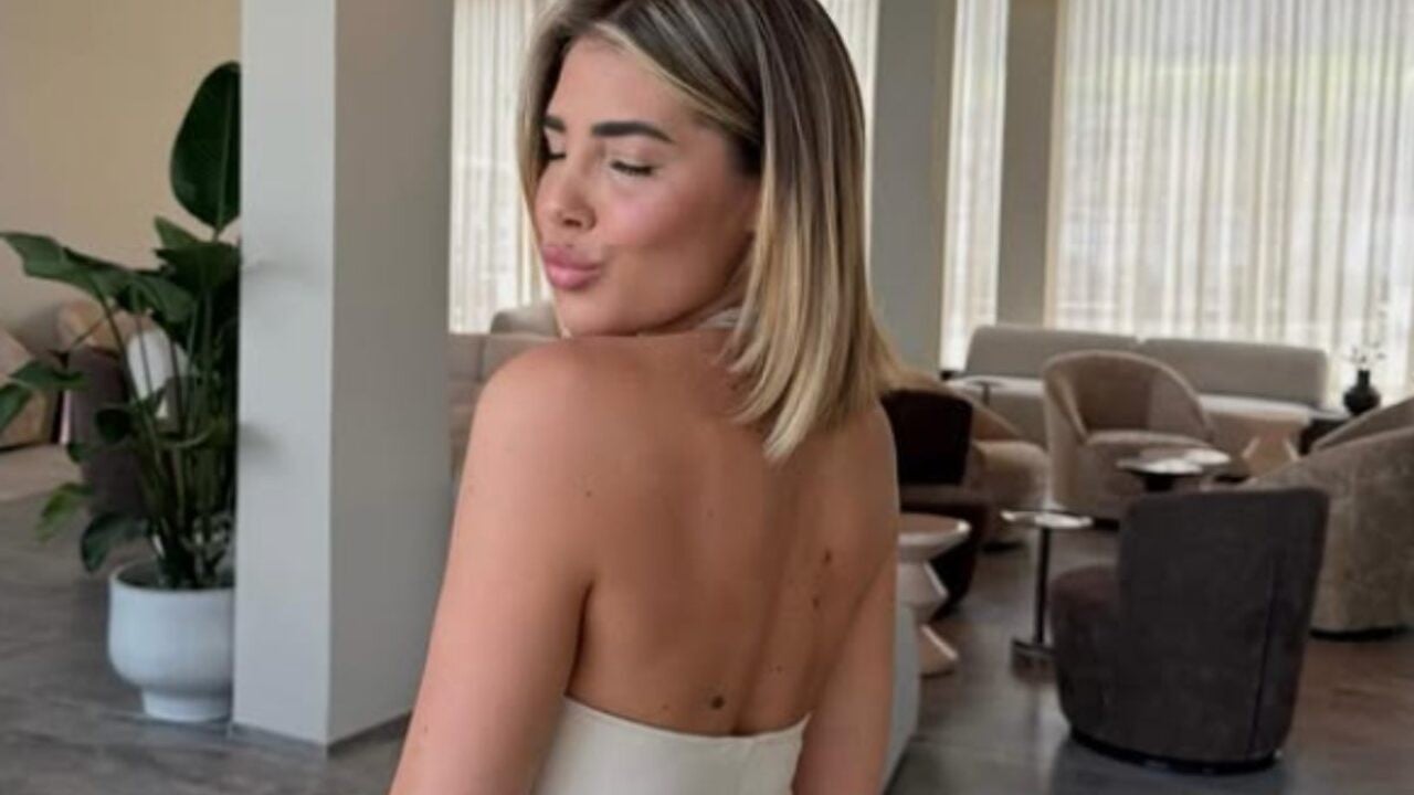 Uomini e Donne, Martina De Ioannon replica alle critiche sui presunti ritocchini estetici Uomini e Donne, Martina De Ioannon replica alle critiche sui presunti ritocchini estetici