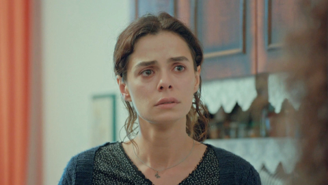 La forza di una donna Anticipazioni Puntate dal 28 luglio al 1° agosto 2025: Bahar smaschera Sirin e le due si picchiano!