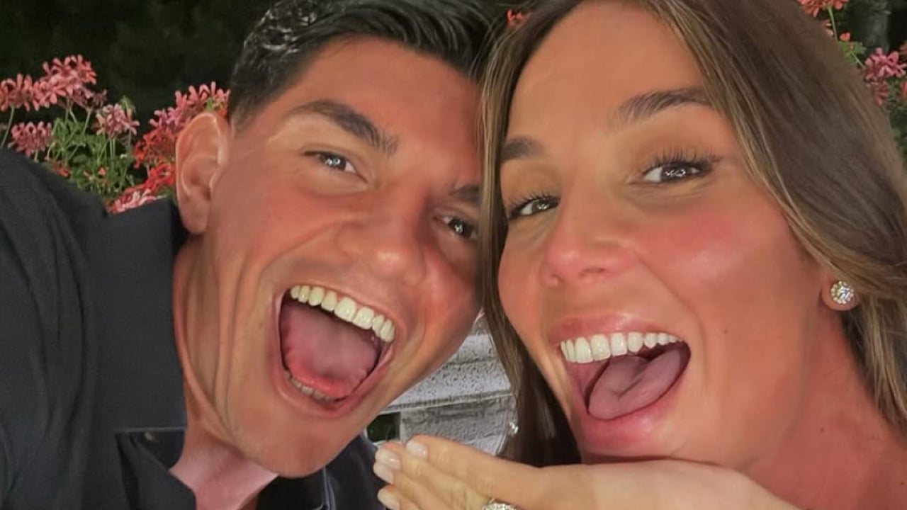 Paola Di Benedetto ha detto sì, sposa Raoul Bellanova (FOTO) Paola Di Benedetto ha detto sì, sposa Raoul Bellanova (FOTO)