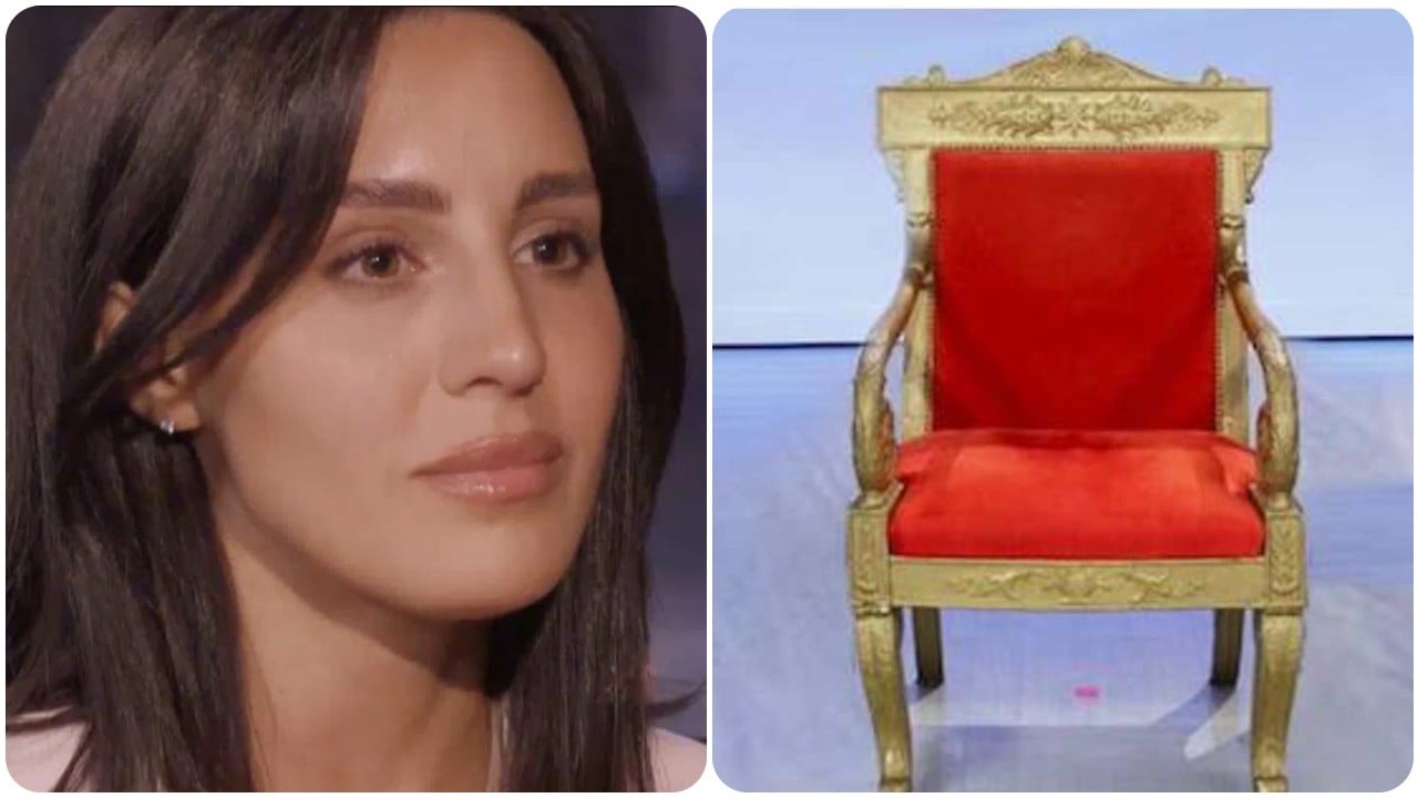 Temptation Island, Sarah Esposito tronista di Uomini e Donne? Il gesto di Raffaella Mennoia Temptation Island, Sarah Esposito tronista di Uomini e Donne? Il gesto di Raffaella Mennoia