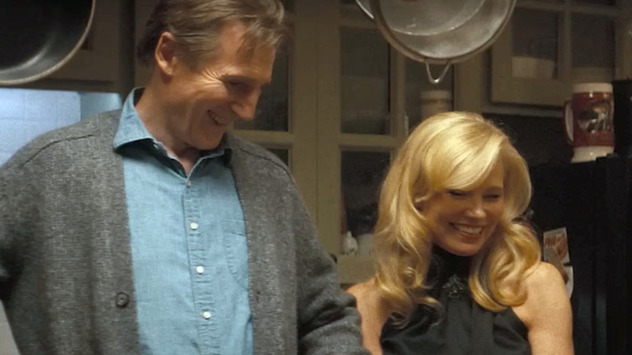 Una pallottola spuntata: il reboot galeotto che ha fatto innamorare Pamela Anderson e Liam Neeson