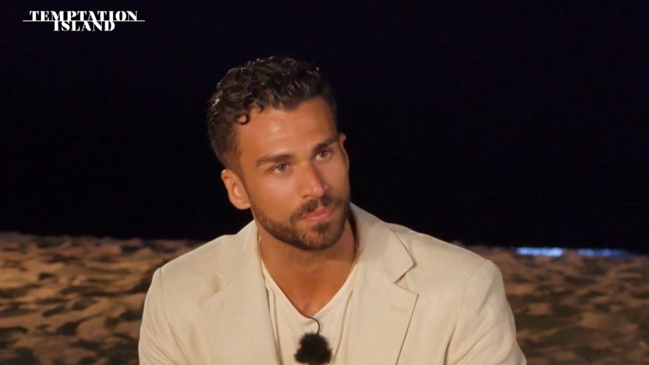 temptation island rosario nuovo tronista il pubblico fa un appello a maria de filippi