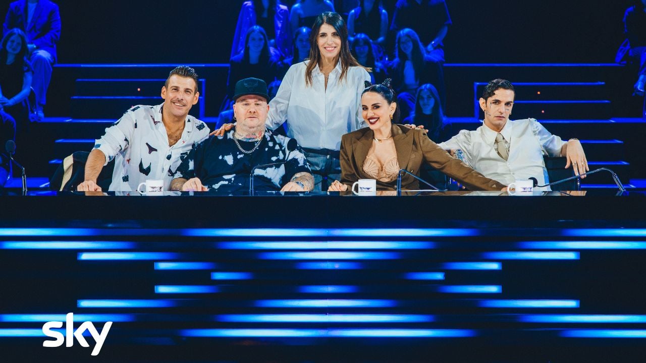 x factor 2025 i 4 giudici prontissimi per la nuova stagione si accende il talento e parte il karaoke video