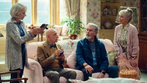 Il club dei delitti del giovedì, il trailer italiano ufficiale del giallo in arrivo su Netflix