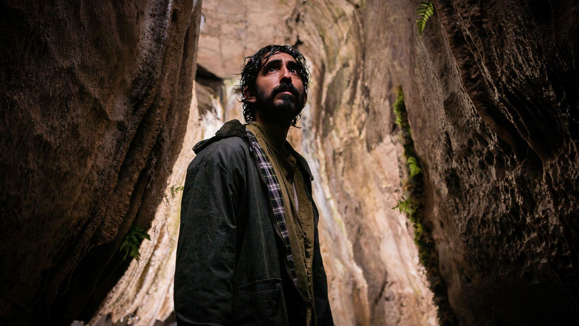rabbit trap il trailer ufficiale del folk horror con dev patel