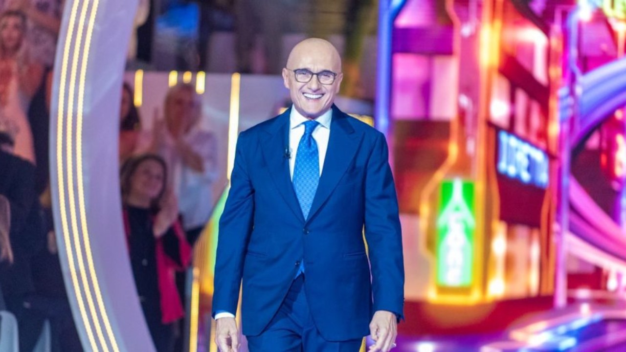 grande fratello super vip signorini punta ad una nota ex gieffina ma arriva un no secco