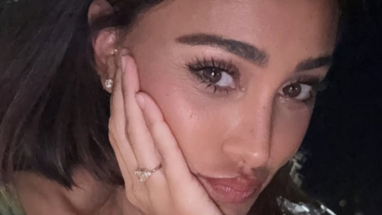 belen rodriguez nella bufera interviene la madre veronica cozzani