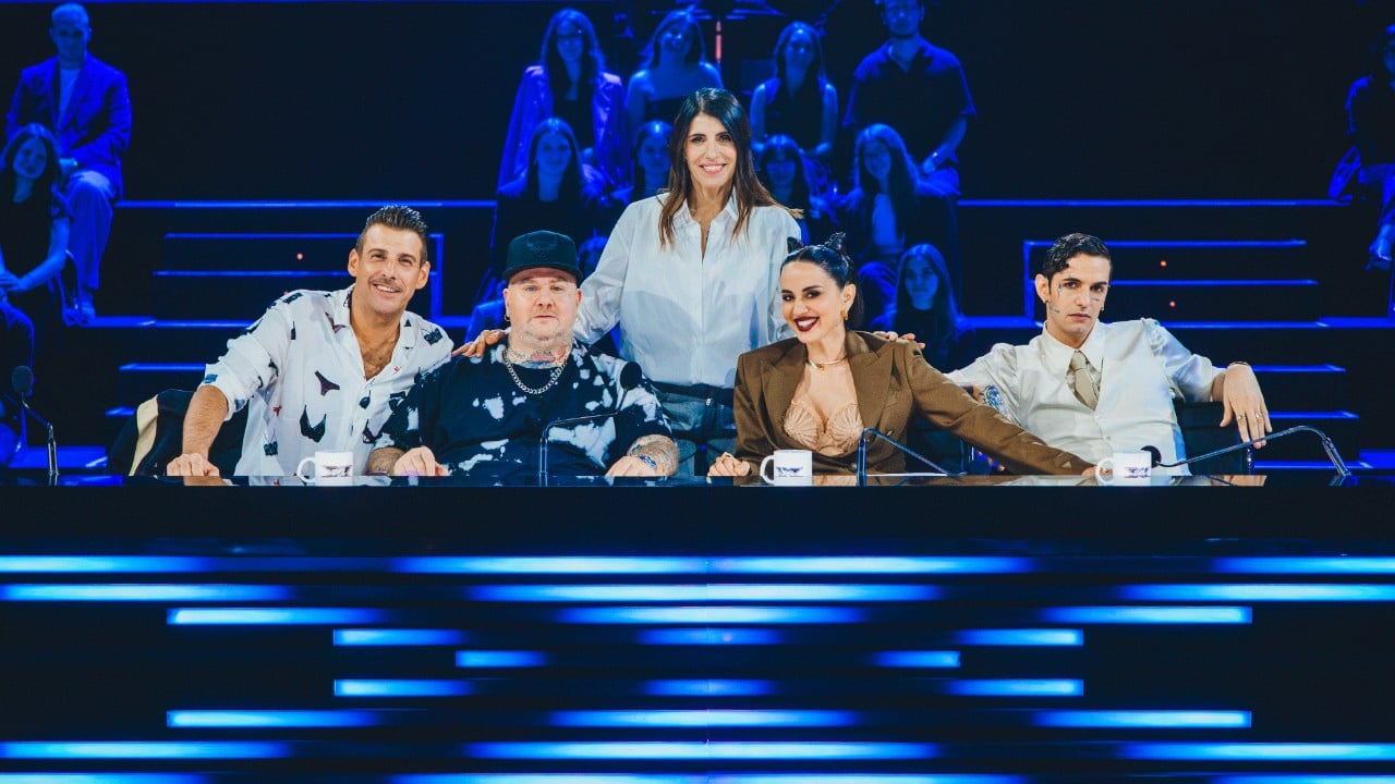 X Factor 2025, le prime immagini dei giudici al lavoro: il tavolo si scalda