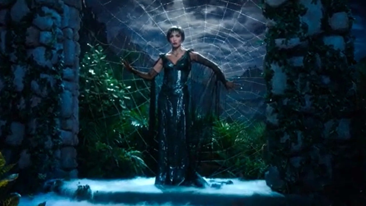 kiss of the spider woman il nuovo trailer del musical con jennifer lopez dal romanzo di manuel puig