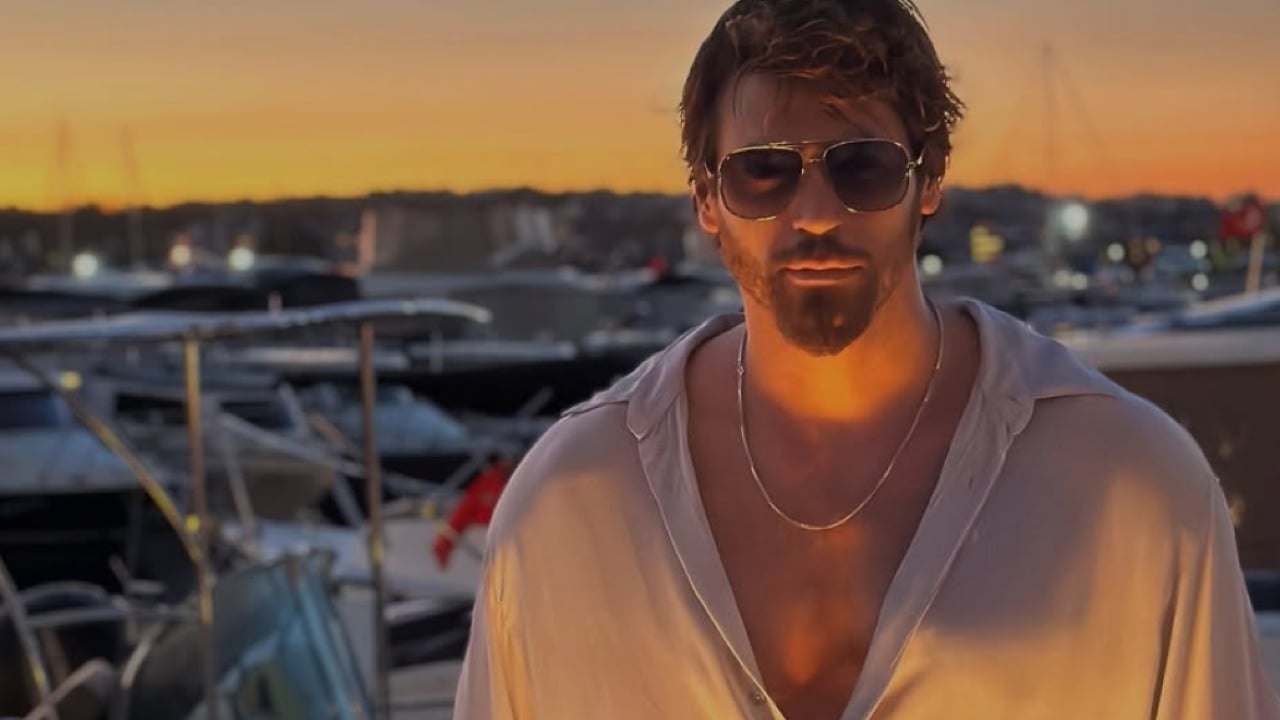 can yaman torna a venezia per ritirare un prestigioso premio