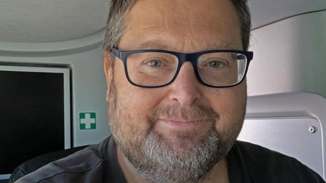 mario adinolfi si candida seriamente a opinionista di uomini e donne amo il trono over tina la vetta del trash