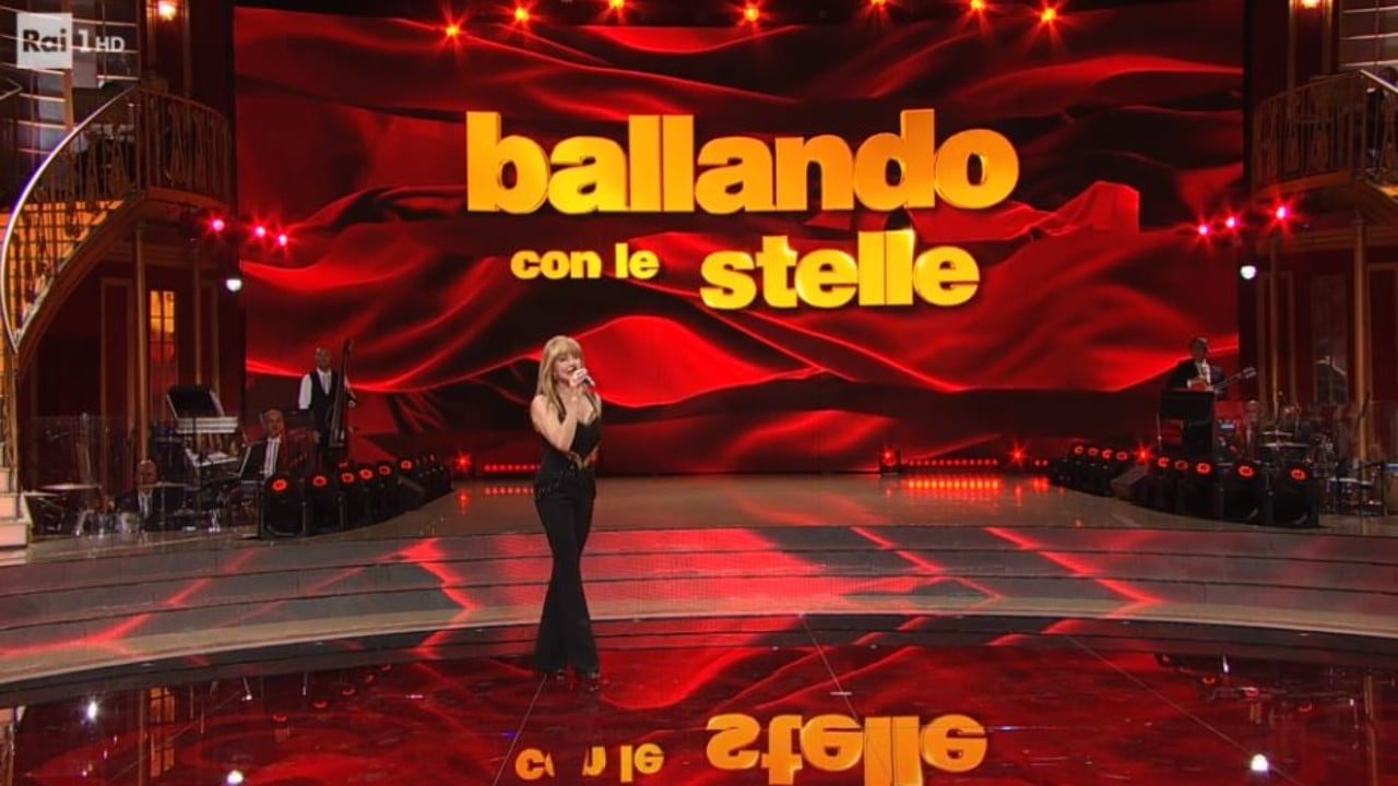 Ballando con le stelle, svelato un retroscena inedito sul ballerino che avrebbe dovuto esibirsi con Andrea Delogu