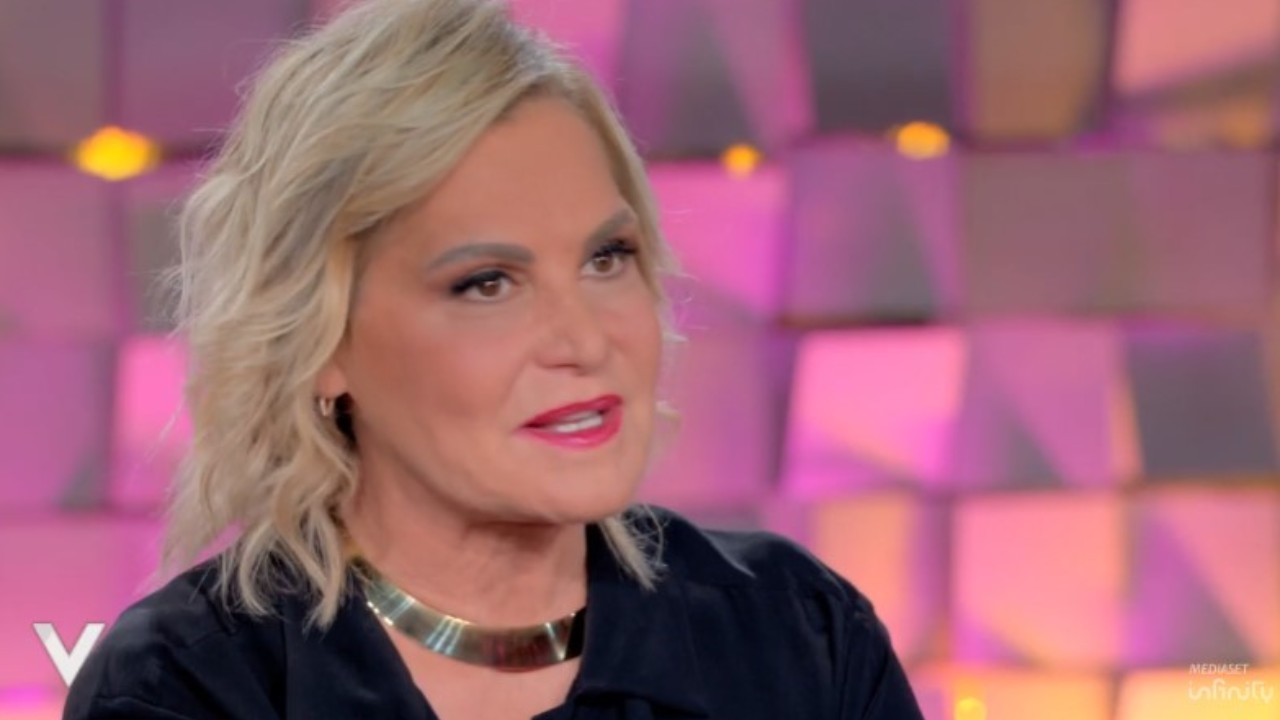 grande fratello simona ventura svela i tre opinionisti plevani pacelli e secondi