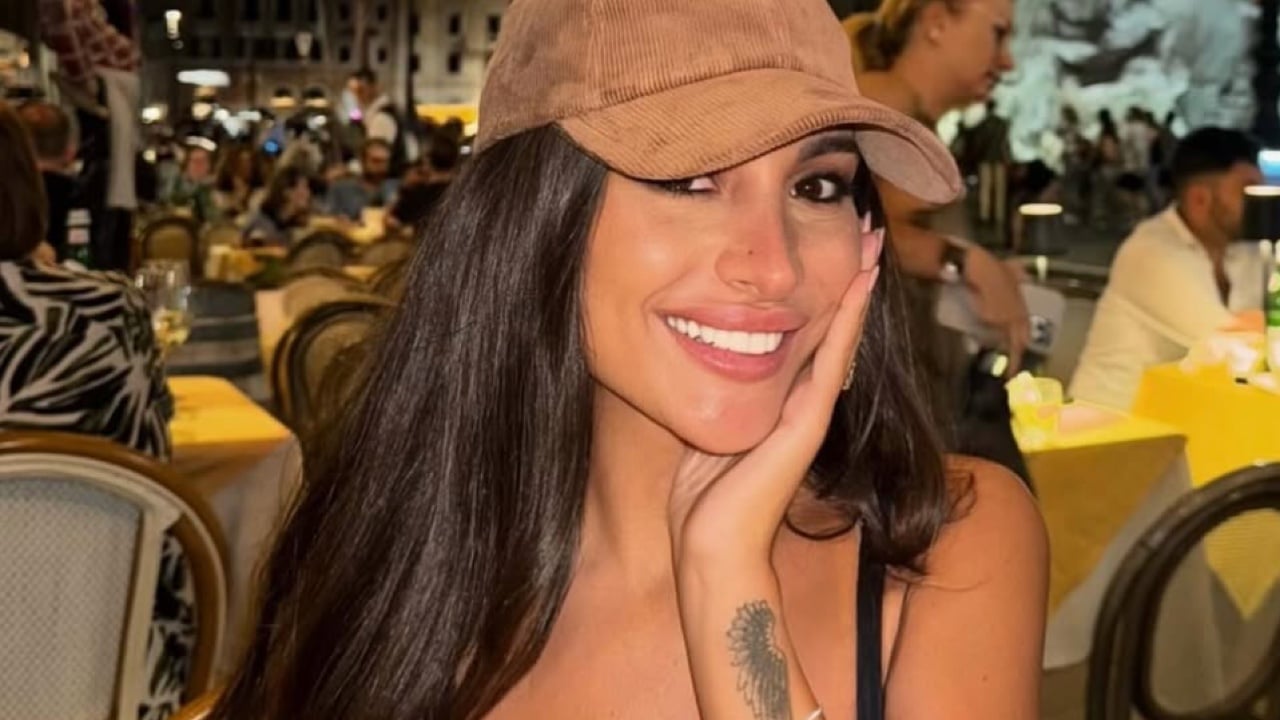 Uomini e Donne, Cristina Ferrara prossima tronista? I fan dell Uomini e Donne, Cristina Ferrara prossima tronista? I fan dell