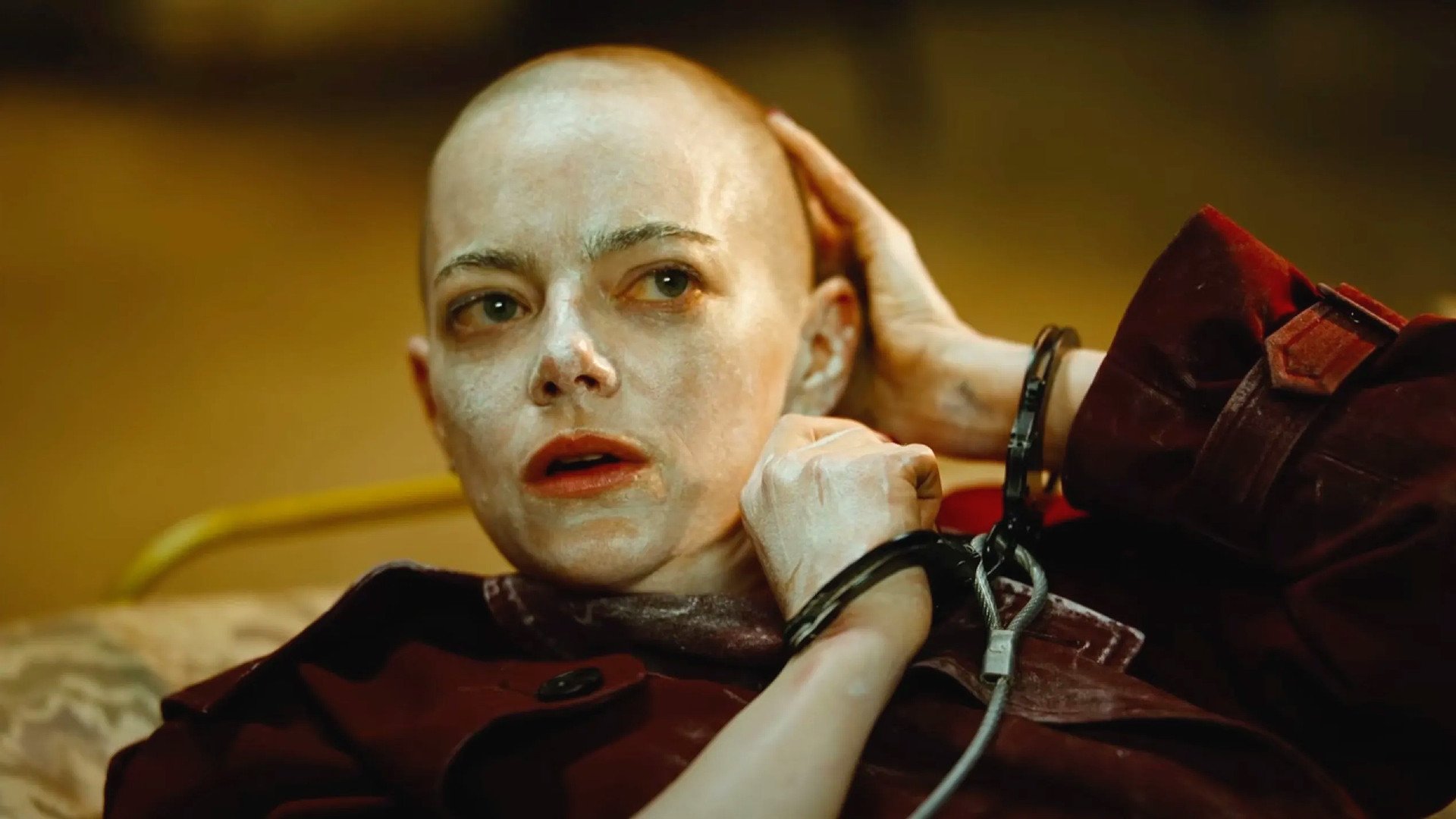 bugonia guarda il trailer italiano ufficiale del nuovo film di yorgos lanthimos con emma stone