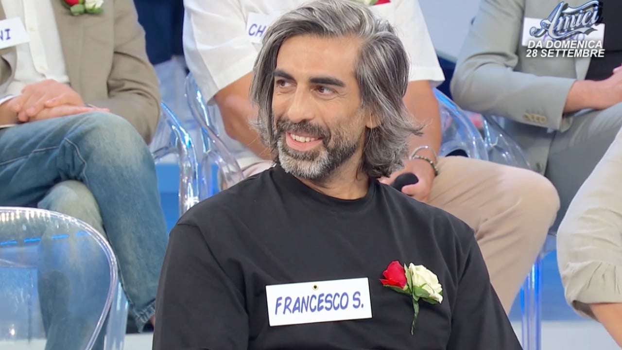 Uomini e Donne, Francesco del trono over ha già preso parte al programma: ecco quando