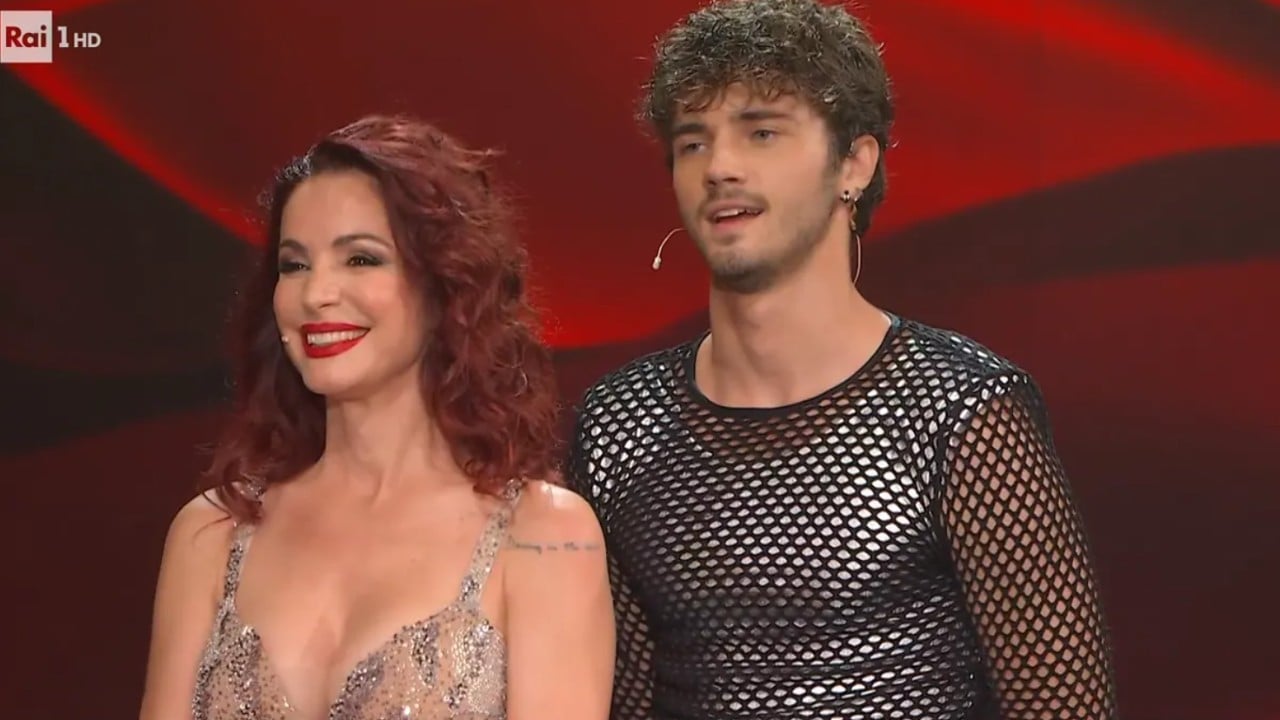 Ballando con le Stelle, Andrea Delogu risponde infastidita ai commenti su di lei Nikita Perotti