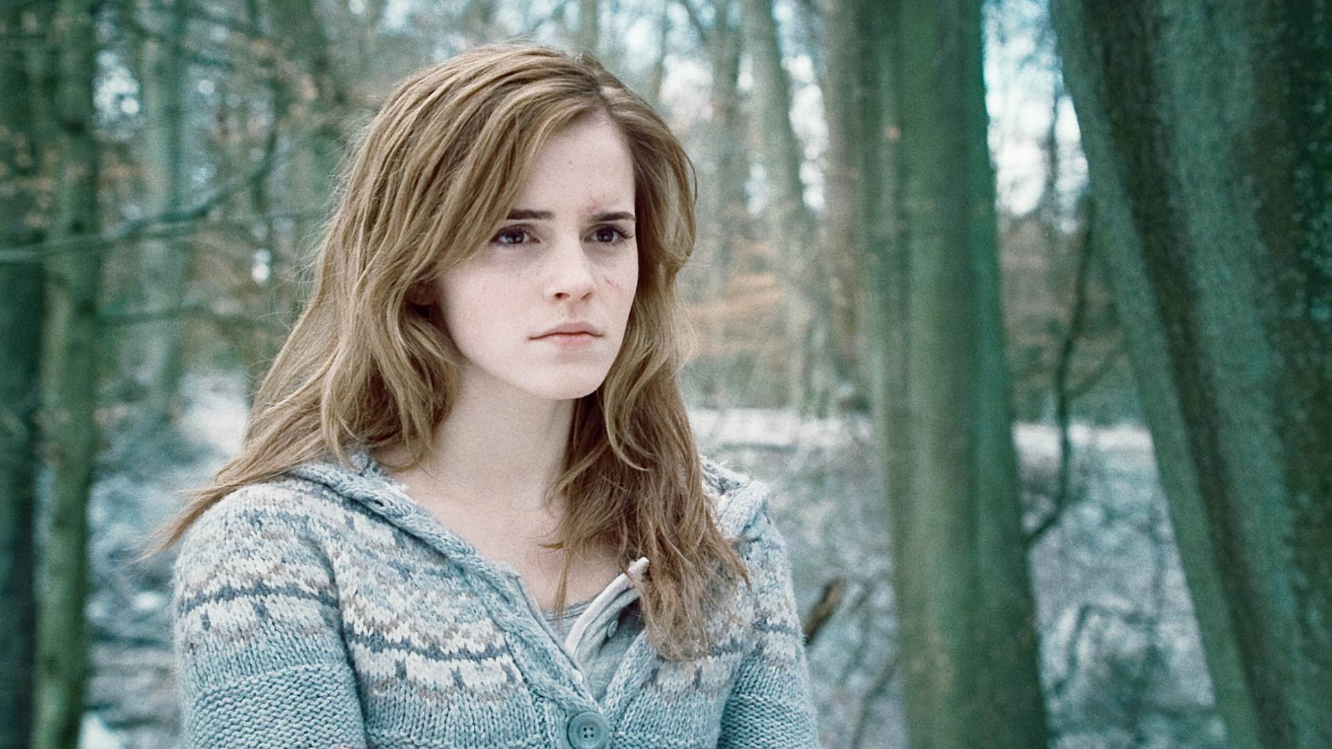 j k rowling risponde a emma watson ha poca esperienza della vita vera