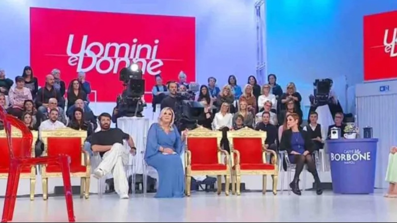 uomini e donne anticipazioni isabella perde la pazienza e volano schiaffi in studio
