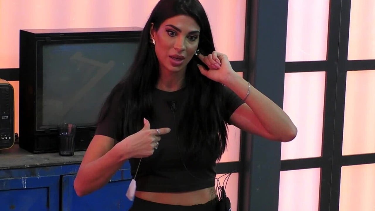 grande fratello rasha younes si sbilancia su omer elomari in arrivo il primo flirt di questa edizione