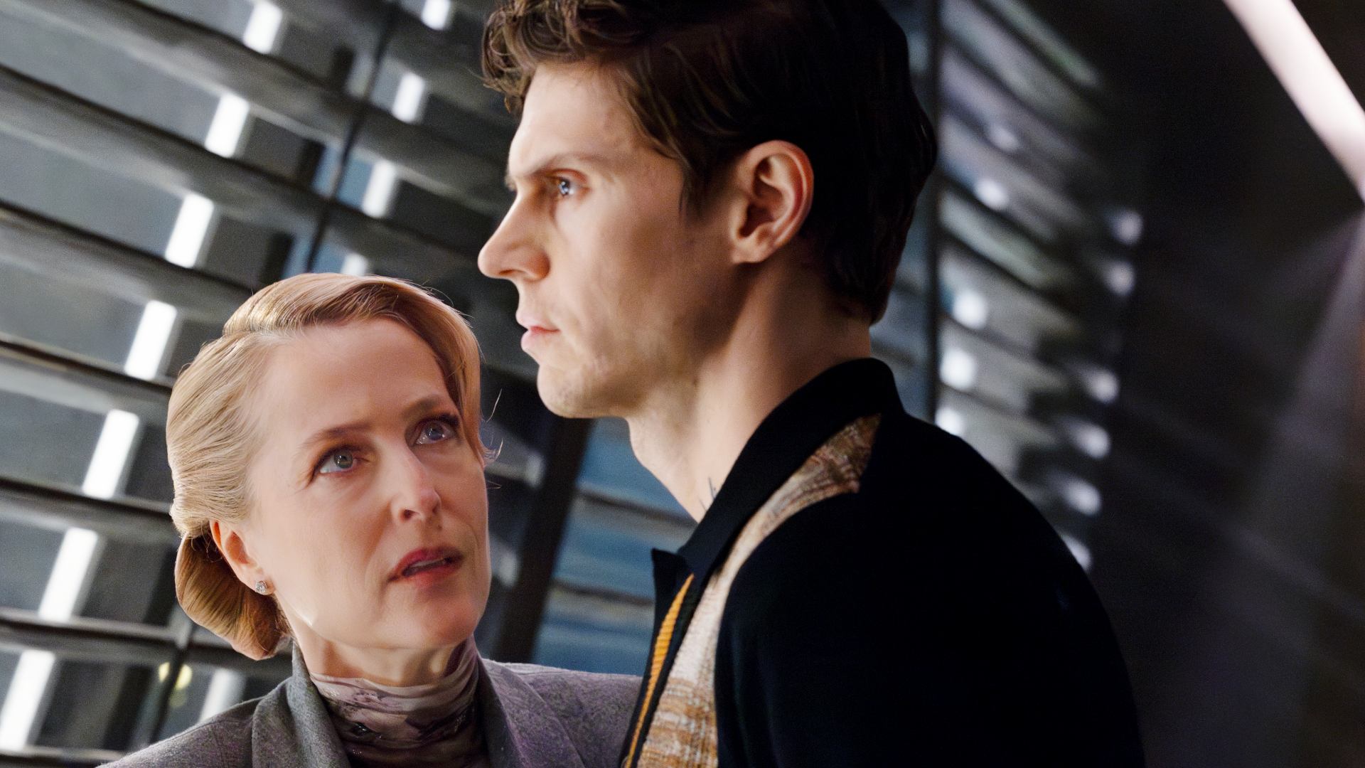 Tron: Ares, Gillian Anderson ed Evan Peters: "I miliardari del tech fanno più paura dell