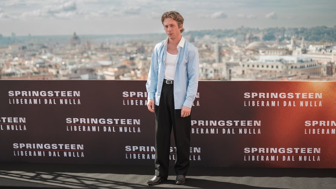 Springsteen Liberami dal nulla, Jeremy Allen White è a Roma: "Quanto ascolto Nebraska, mi sento compreso" Springsteen Liberami dal nulla, Jeremy Allen White è a Roma: "Quanto ascolto Nebraska, mi sento compreso"