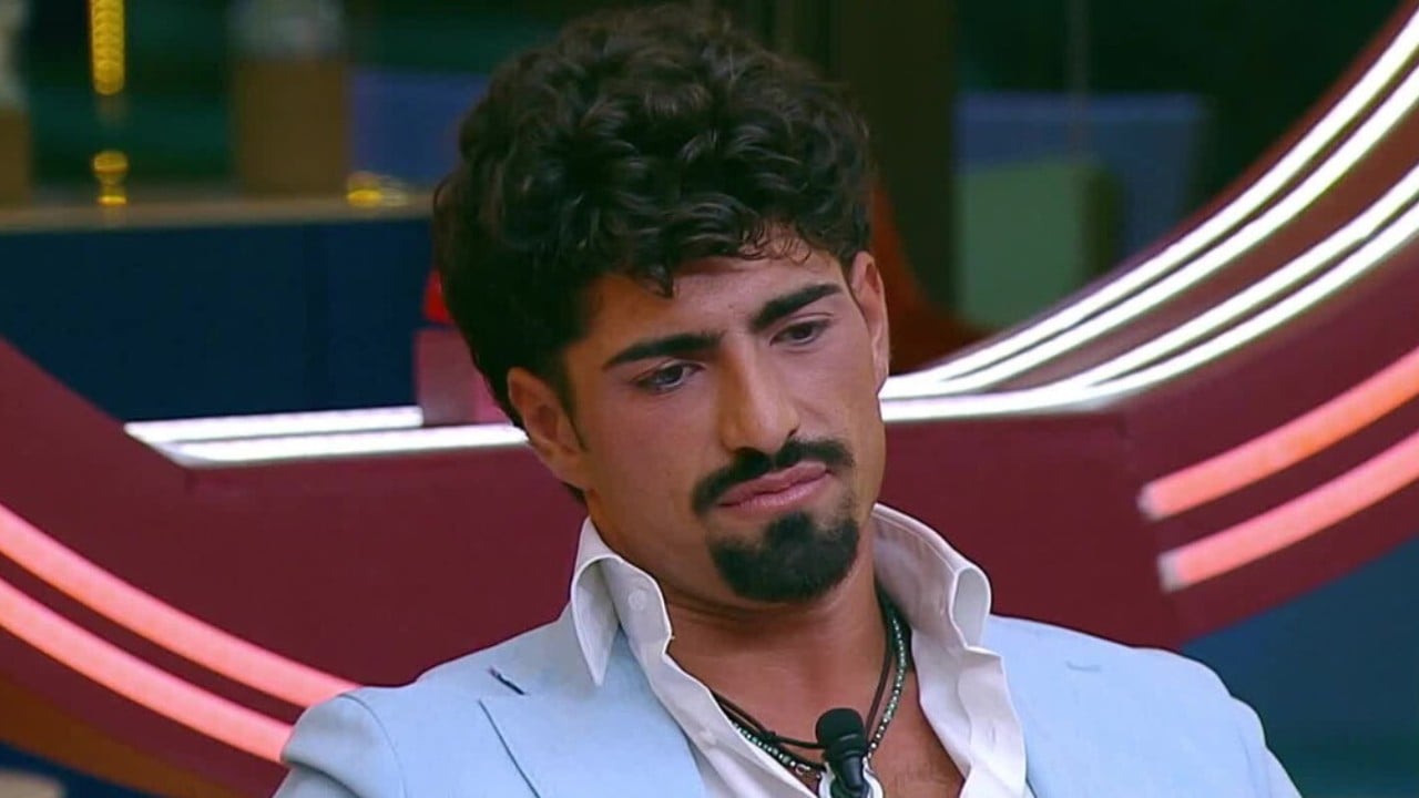 grande fratello giulio carotenuto si sbilancia sui nuovi concorrenti e poi ammette sono pazzo di lei video
