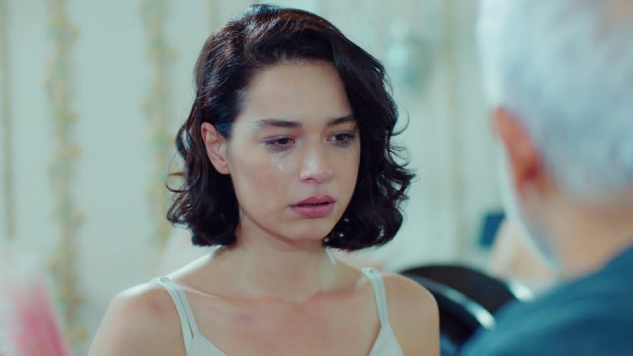 Forbidden Fruit Anticipazioni 21 ottobre 2025: Zehra nei guai, Halit e Kemal sono furiosi con lei! Forbidden Fruit Anticipazioni 21 ottobre 2025: Zehra nei guai, Halit e Kemal sono furiosi con lei!
