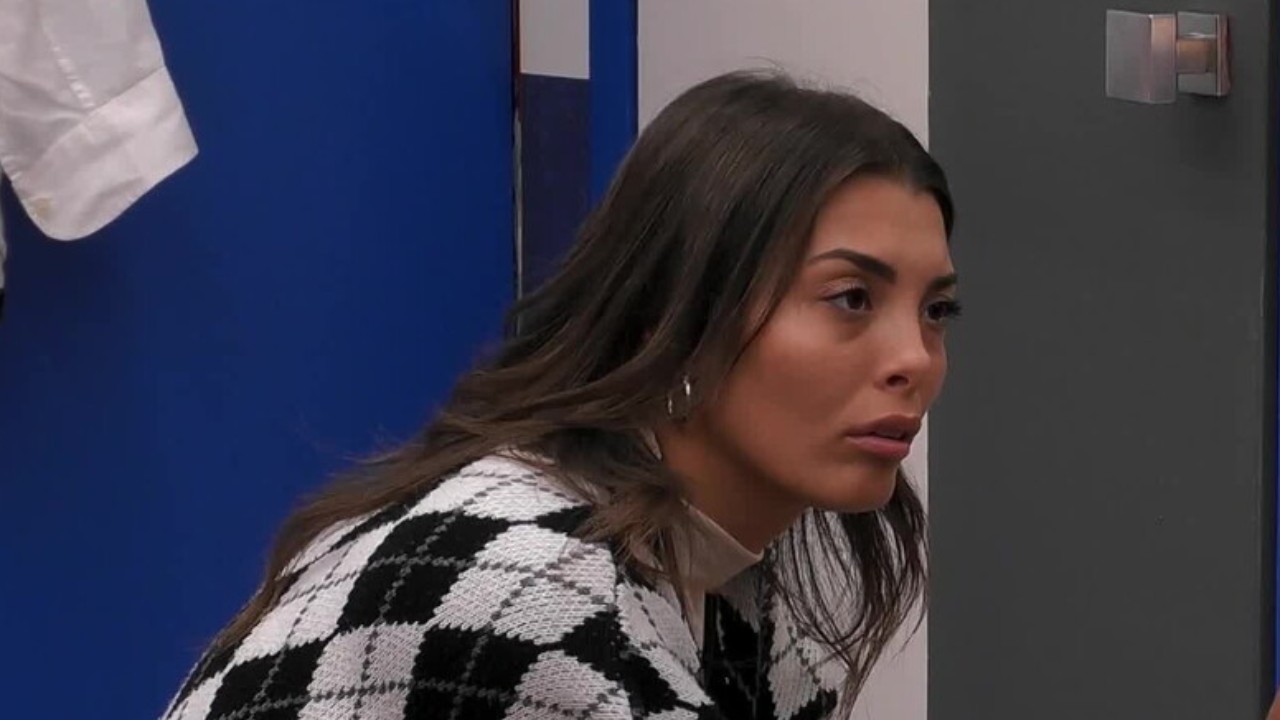 Grande Fratello, Francesca e Grazia ai ferri corti: "Non ci prendiamo, non ci posso far niente" (VIDEO) Grande Fratello, Francesca e Grazia ai ferri corti: "Non ci prendiamo, non ci posso far niente" (VIDEO)