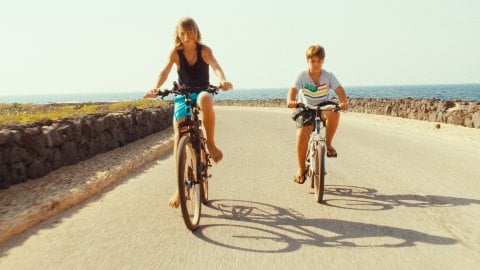 Sciatunostro, la recensione del film di Leandro Picarella alla Festa del Cinema di Roma 2025 Sciatunostro, la recensione del film di Leandro Picarella alla Festa del Cinema di Roma 2025