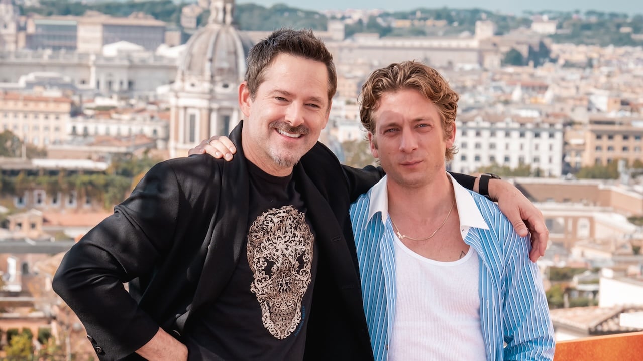 Springsteen Liberami dal nulla, video intervista a Jeremy Allen White e Scott Cooper: "È un film su un uomo in difficoltà" Springsteen Liberami dal nulla, video intervista a Jeremy Allen White e Scott Cooper: "È un film su un uomo in difficoltà"