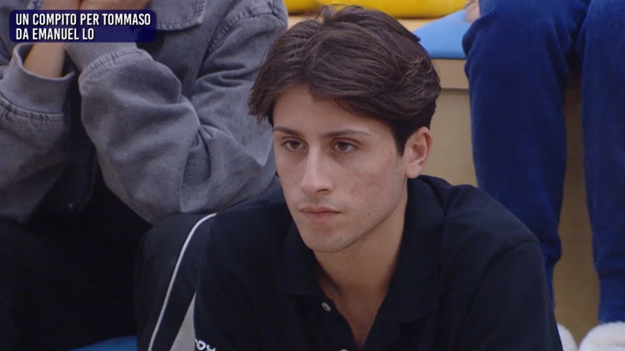 Amici 25, Emanuel Lo mette ancora alla prova Tommaso: "Il tuo movimento è acerbo e datato" (VIDEO) Amici 25, Emanuel Lo mette ancora alla prova Tommaso: "Il tuo movimento è acerbo e datato" (VIDEO)