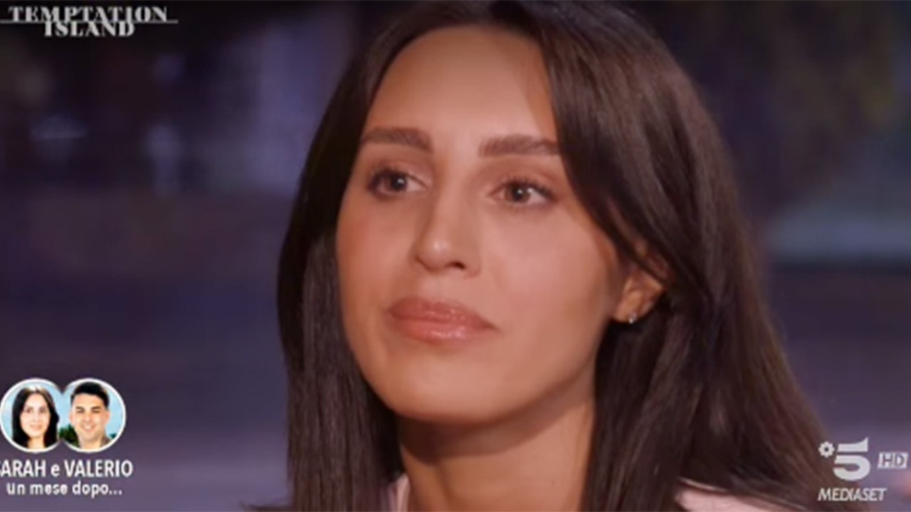 Temptation Island, Sarah Esposito replica alle domande dei fan: "Come si supera quello che ho vissuto?" Temptation Island, Sarah Esposito replica alle domande dei fan: "Come si supera quello che ho vissuto?"