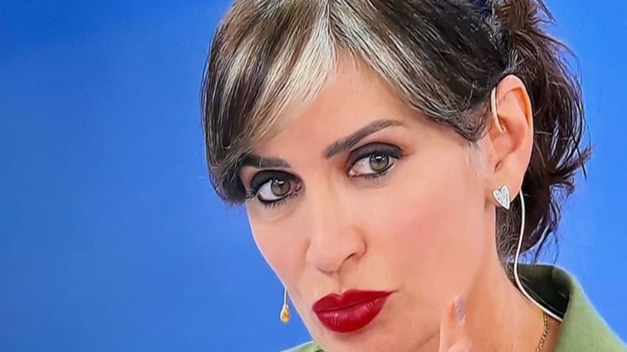 uomini e donne barbara de santi sceglie di non tingere pi249 i capelli i miei capelli bianchi non sono trascuratezza da Comingsoon.it uomini e donne barbara de santi sceglie di non tingere pi249 i capelli i miei capelli bianchi non sono trascuratezza