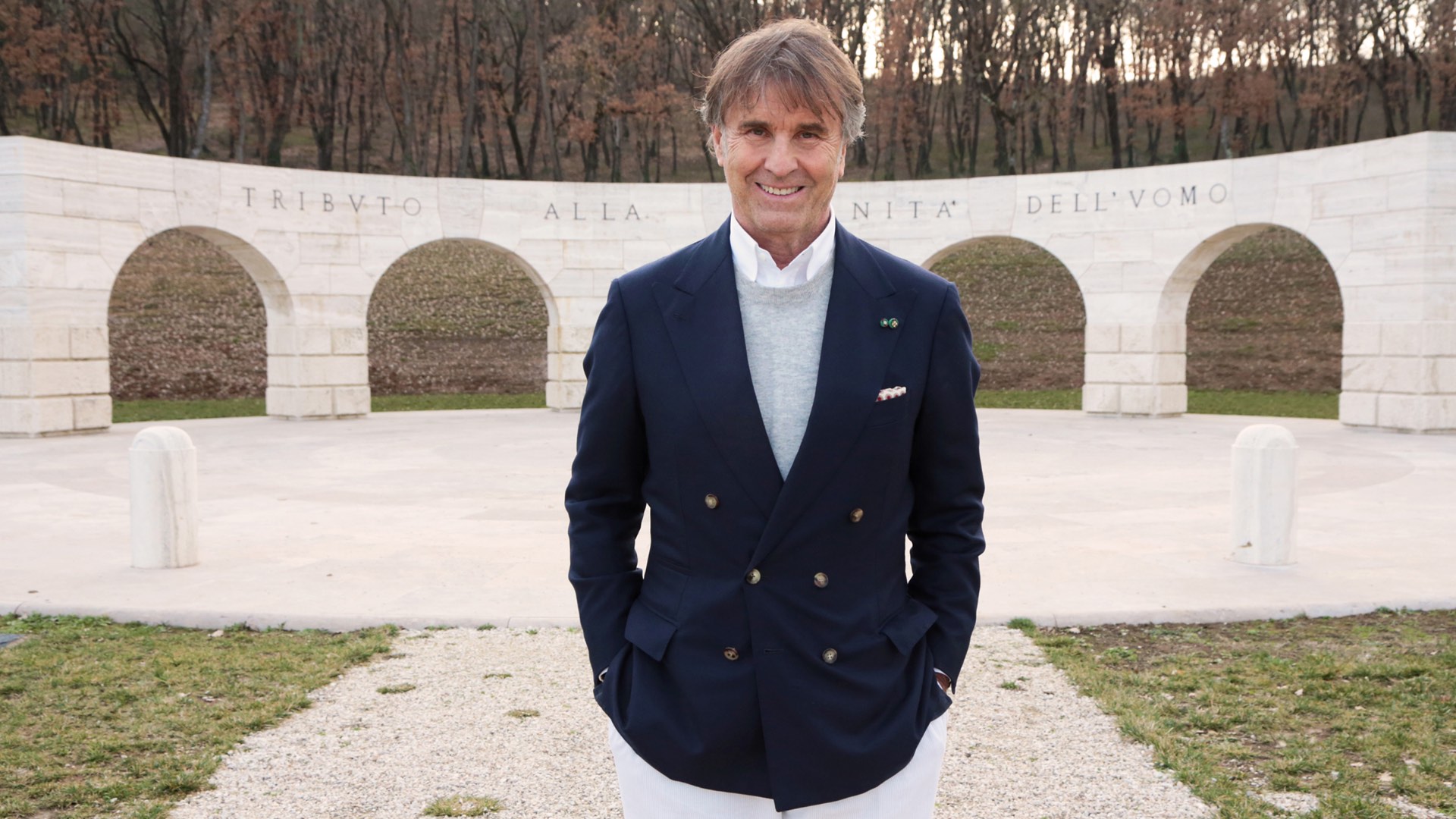 Brunello il visionario garbato - Il poster ufficiale del documentario di Giuseppe Tornatore su Cucinelli