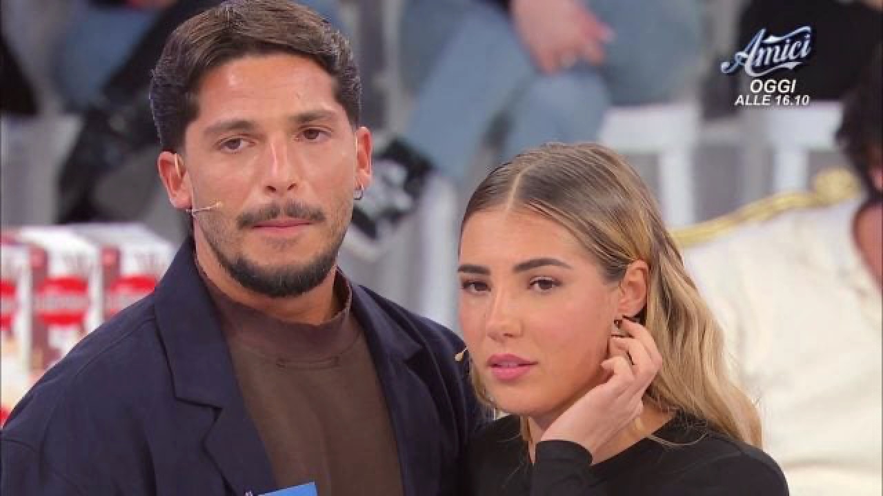 uomini e donne gianmarco steri e martina de ioannon weekend d amore a napoli